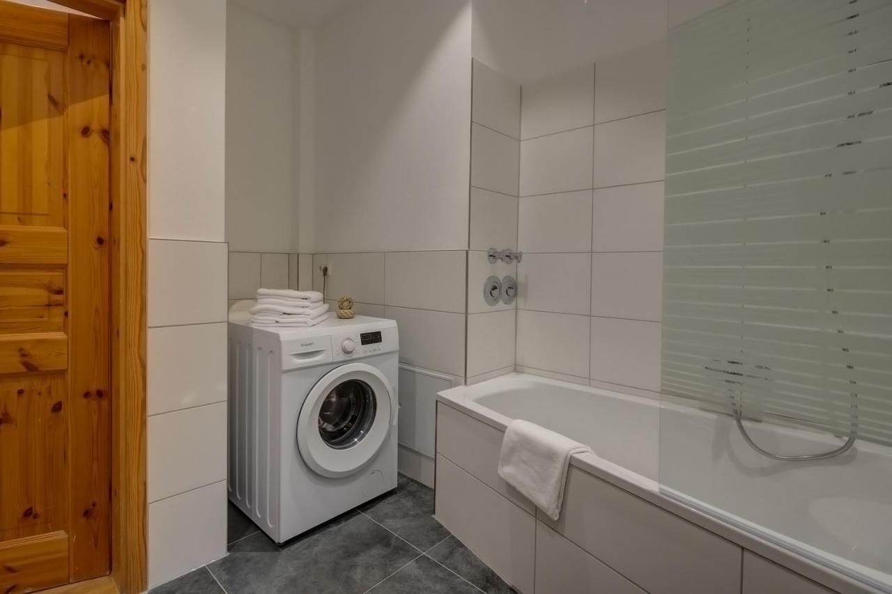 Kaza Guesthouse, Centrally Located 2 & 3 Bedroom Apartments In Augsburg Ngoại thất bức ảnh
