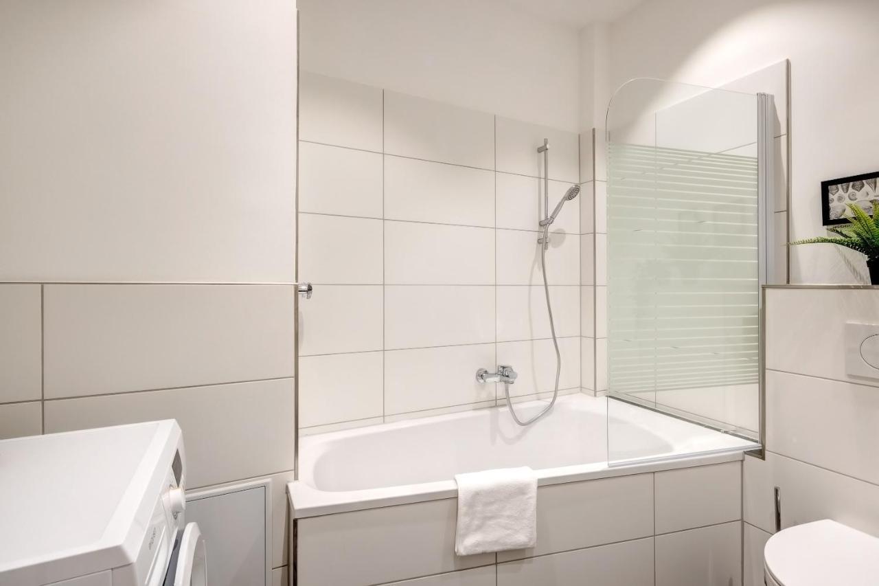 Kaza Guesthouse, Centrally Located 2 & 3 Bedroom Apartments In Augsburg Ngoại thất bức ảnh